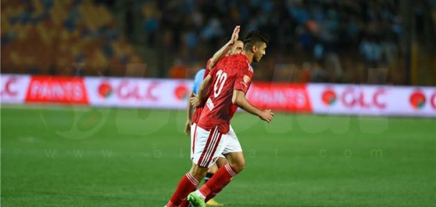 فيديو | محمد شريف يُسجل هدف الأهلي الثالث أمام غزل المحلة