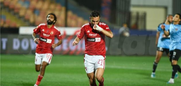 فيديو | علي معلول يُسجل هدف الأهلي الثاني أمام غزل المحلة