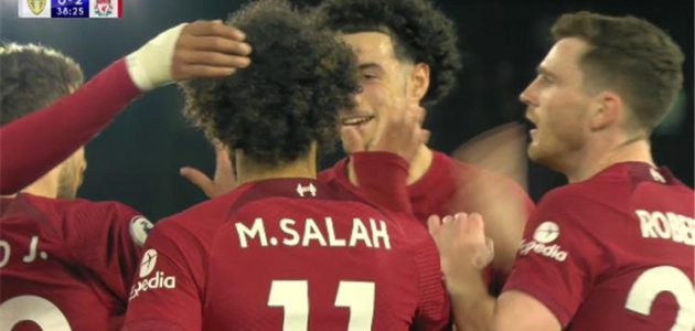 فيديو | بطريقة رائعة.. محمد صلاح يسجل هدف ليفربول الثاني أمام ليدز يونايتد