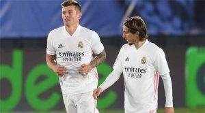 سكاي: مودريتش وكروس سيجددان عقديهما مع ريال مدريد حتى 2024