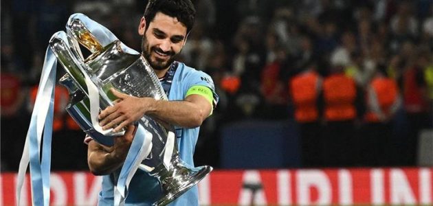 خطة بديل جوندوجان.. برشلونة يستهدف لاعب وسط يوفنتوس