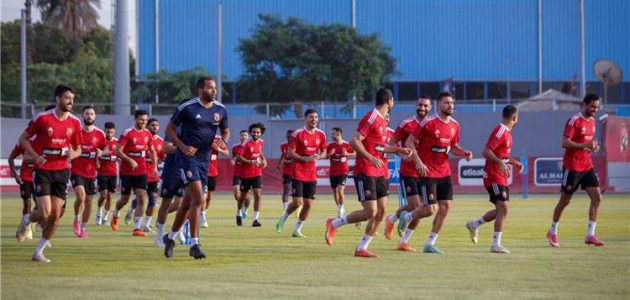 مران الأهلي | كولر وعبد الحفيظ يجتمعان مع اللاعبين.. وتقسيمة استعدادًا لـ حرس الحدود