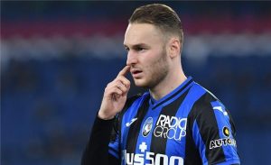 لاجازيتا: ليفربول ينافس نابولي على ضم كووبميينيرز