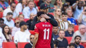 ميرور: محمد صلاح يشعل معركة جديدة بين ليفربول ومنتخب مصر