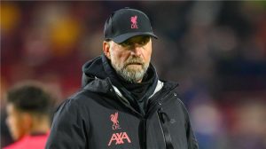 ليفربول وكريستال بالاس يتنافسان على صفقة دفاعية