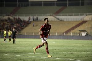 فيديو | طاهر محمد طاهر يسجل هدف الأهلي الرابع أمام المقاولون العرب