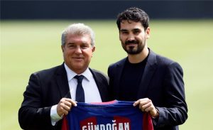جوندوجان بعد توقيع عقود برشلونة: لم تفوتني مباراة في عهد ريكارد وجوارديولا.. وفخور بهذا الشعار