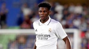صراع بين بايرن ميونخ وليفربول على ضم تشواميني.. واللاعب يتخذ قراره