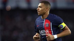 ريال مدريد يتخذ إجراءً غريبًا بسبب مبابي